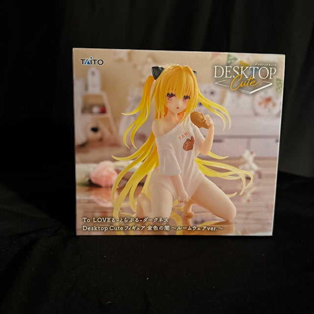 To LOVE Ru Darkness Figure Desktop Cute Golden Darkness Yami Roomwear Ver.