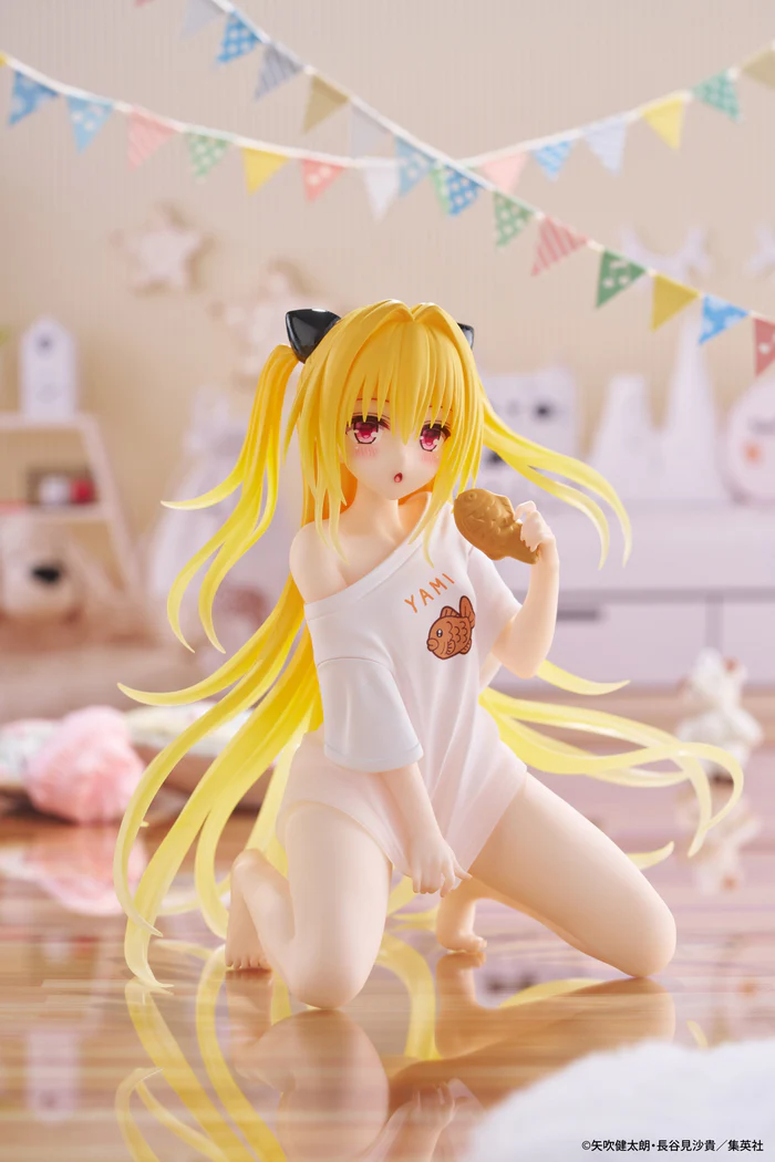To LOVE Ru Darkness Figure Desktop Cute Golden Darkness Yami Roomwear Ver.